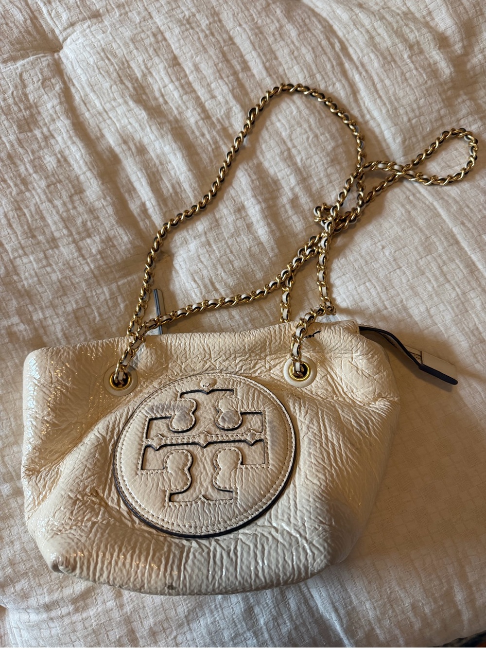 Tory Burch Cream Pebbled Leather Shoulder Bag with Gold Chain